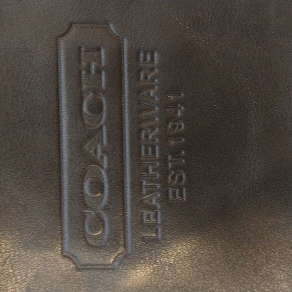 Coach wristlet. - Picture 5 of 6